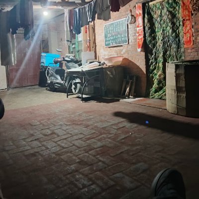 huazai285271's profile picture. 