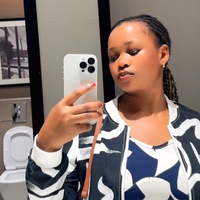 @nakabugo_benita
