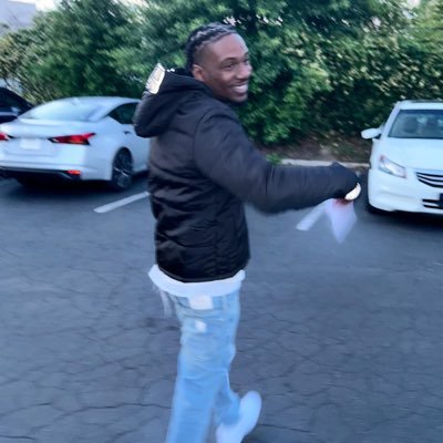 slideee__'s profile picture. 216 ✈️ 336. I break bread, I’m not new to success🎗