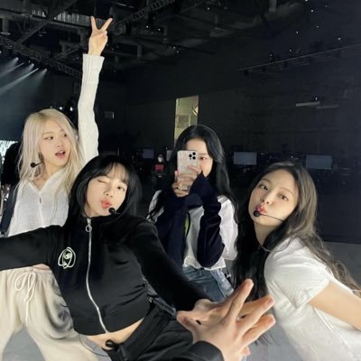 Rola14356161741's profile picture. if you are offended i don’t care🖤💖