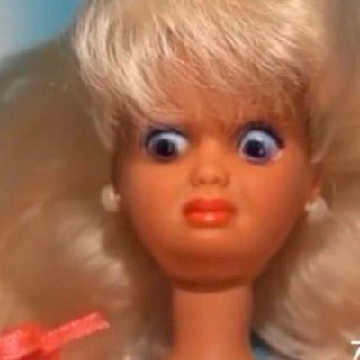 MyrtilleMelba's profile picture. Composée en proportions variables d'eau, de micro-plastiques et de contradictions.