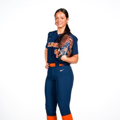 jackieyeager75's profile picture. @IlliniSB #99 | 6’0” C | ✝️