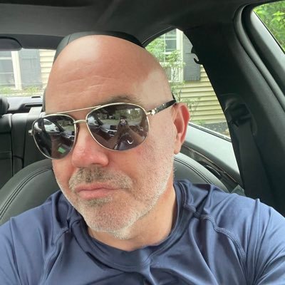 Bald is good, balding is bad|Grey Beards|90’s 🎶| NY Giants and ND ☘️🏈|Don’t know if I'm the boxer or the bag|| #Mentoomovement