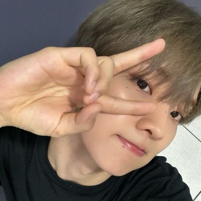 I'm a girl who love #THEBOYZ #andTEAM #ENHYPEN❤
⚠FAN ACCOUNT⚠
INFP🍀
1999♓