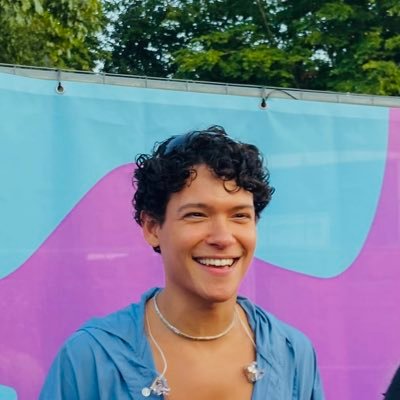 happierslover's profile picture. “you guys have been TRAVELLING”