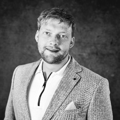 CMO @ Alpha Partners | Growth isn't a metric—it's a mindset | Web3-native since day zero