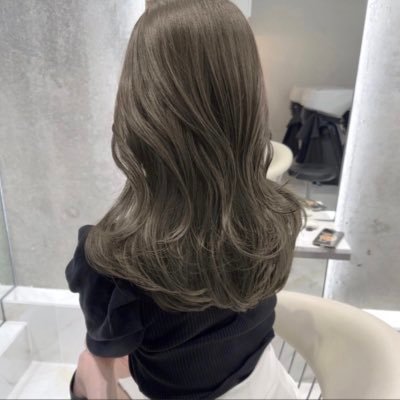 Lilly20164836's profile picture. 毎日限界。疲労困憊。目指せ資産四桁OL/趣味美容整形ダイエット/投資/旅行/基本愚痴🫶無言フォロー失礼します。済→顎下二の腕肩ウエスト腰脂肪吸引、脂肪豊胸、脂肪注入2次(額こめかみ)、二重埋没、糸リフトボトヒアルハイフ随時