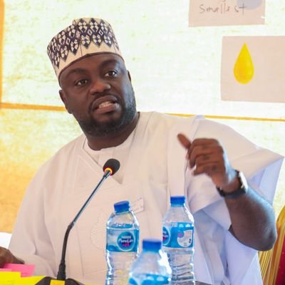 Institutional Business Head, TGI group (WACOT) ManUnited supporter, unrepentant food lover, scrabble enthusiast, traveler, basketballer. Nationalist.