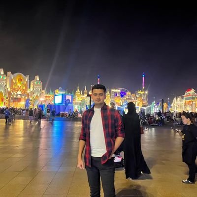 smaaz0289's profile picture. History | Philosophy | Politics
📚
