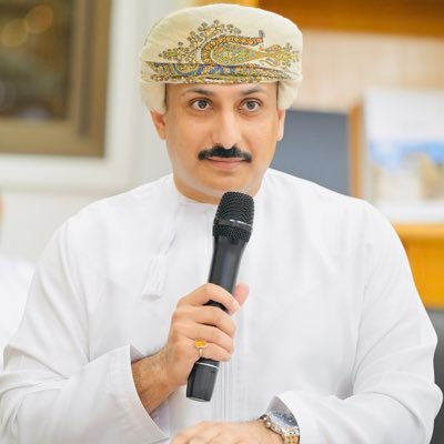 مستشار إدراكي للنخبة | VIP Cognitive Counsellor أساعدك في النمو الشخصي والمعرفي والكتابي(الروابط👇🏼) مهتم بعلم الأعصاب الإدراكي🧠 كاتب و3مؤهلات علمية🎓