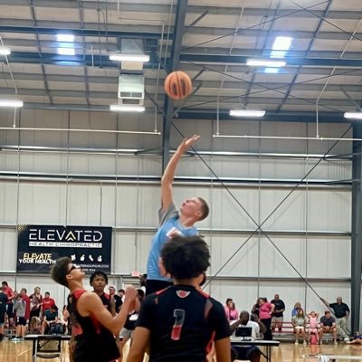 2029 / 6’8” / Center / 200lbs / Scottsbluff, NE / @24MDTeamDaum / email: connellyascherl@gmail.com