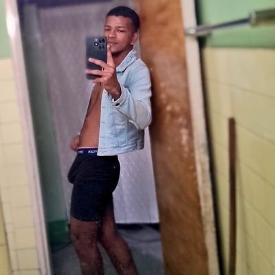 Hakuna Matata si viene solo a ver puedes pasar de largo solo quiere es solo ver y no quiere mirones 😶🌫️ solo gente que nos apoyemos ❤