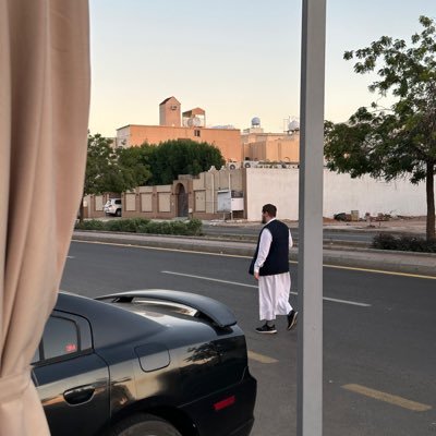 akhiabyad's profile picture. 