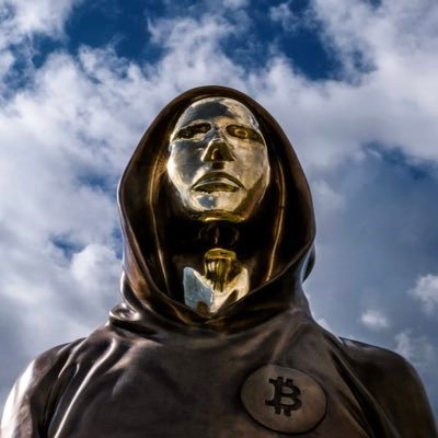 naptinabisen's profile picture. Kimi zaman kalabalıklar da bile yalnız hisseder insan. Ama bazıları yalnızlığı seçer. Sessizdir, gösterişten uzak, dikkat çekmez.Çünkü insanda bir duruş vardır.