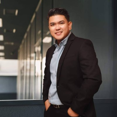 SEO & Digital Marketing Expert | Branding + Systems Guy | Helping brands grow visibility, traffic & trust. Founder @QuinnectedMedia