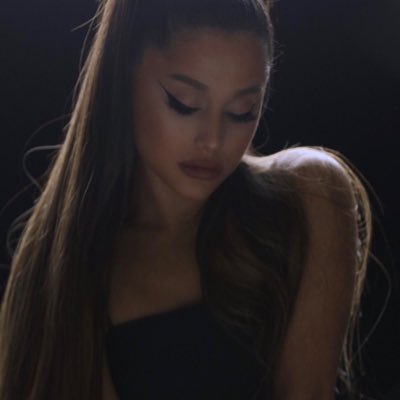 sucemebite's profile picture. March 18, 2016 April 20, 2018 || 17 || EUROPE || 🧑🏽‍💻 ||
