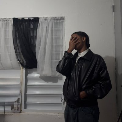 jbrszz's profile picture. “Lo simple también es bonito”