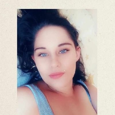 Sziasztok új vagyok és biztosítani tudom nem vagyok kamu személy mint sok más profil , találkozni és kérésre szabott tartalmakat lehet vásárolni Budapest