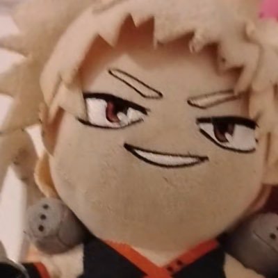 phagatronda's profile picture. message limited rn