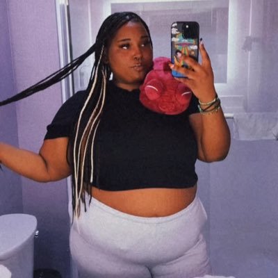Mona Lisa ✨| She/Her | Twitch Affiliate👾| #BigCreatxr |Official gaming page for Phat Girl Gaming.| For Business Inquiries: phattygang22@gmail.com