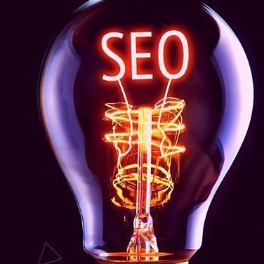 SEO tips by Ardan Michael Blum in downtown Palo Alto. Ardan founded A. Blum Localization Services in 2016. More info: https://t.co/n8VmBvYQgE