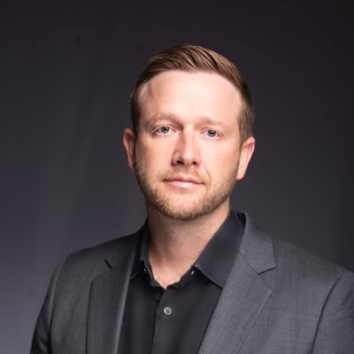 viva_coo's profile picture. COO of VIVA Bolivia