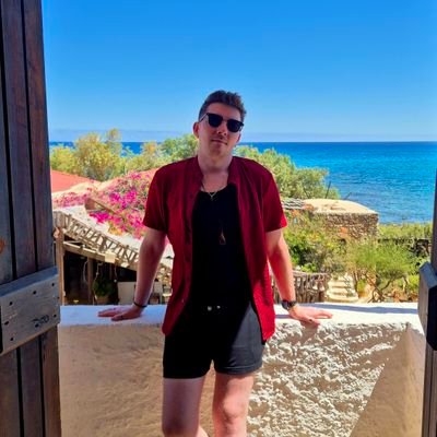 Dark_C00kie's profile picture. Just here for the fun.

Get Up. Get Up. There are world's to conquer.