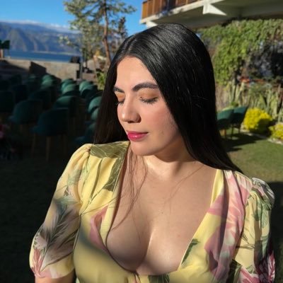 PaoLanuza's profile picture. @Putiltlol 🤍 Guatemala📍 Sn: Lanuza #love in lol