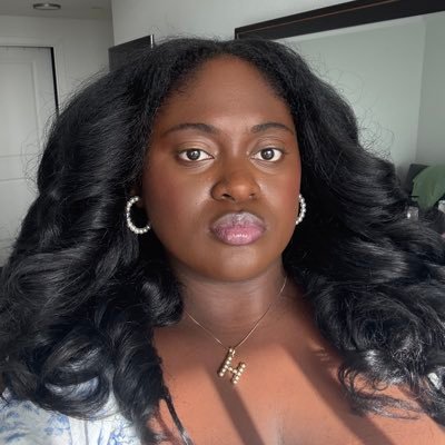 hmcreads's profile picture. she/her | media obsessed queer