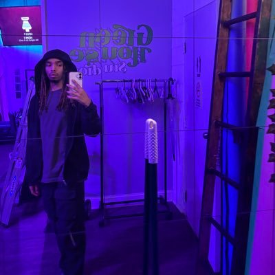 I produce records. I engineer. Credits: No Savage, Nino Paid, Bri3, Inkay2x, GoldLink, Dess Dior & many more