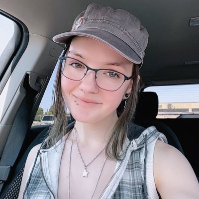 ♡ she/they ♡ neurospicy ♡ I’m kinda a gamer ♡ I would die for my cat ♡ I love cheese ♡