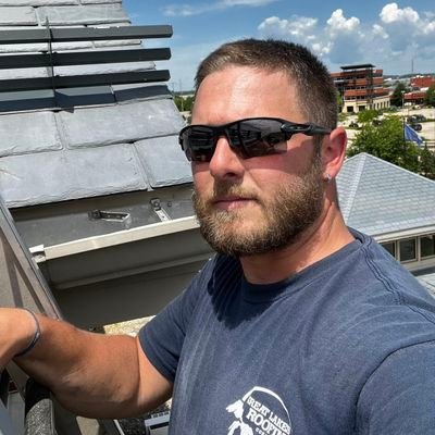 jared_wesolaski's profile picture. Christian, married, father of 2 beautiful girls, love the outdoors and tech, signal: @fadepoint.54