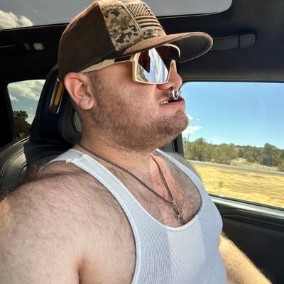 33 Year Old Gay Masculine Alpha Dominate Redneck Man🇺🇸 NSFW CONTENT 18+ only from Yukon, Oklahoma Husband of @FordTechTX Dad/Alpha Pup of @Colby_The_Pup