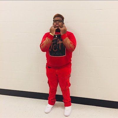just a guy who loves wrestling and playing call of duty