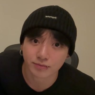 24/7 365 days my name is jungkook 😌