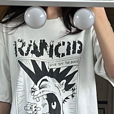 louveracee's profile picture. i can believe in angels since @Stray_Kids came into my life