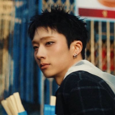 vilkcy's profile picture. p1ece, nctzen, orbit, weblume, evol, 🚦