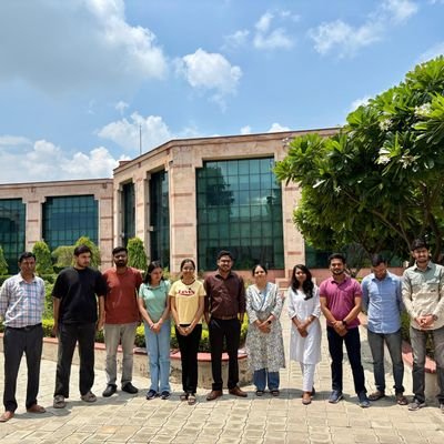 DivyaSingh_lab's profile picture. 