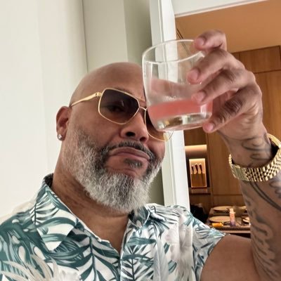 Random thoughts-fatherhood-work tweets. I don’t debate with mfs, because I promise, I don’t care. Here 4 laughs-Not Hoes-Mostly talking to myself 😑