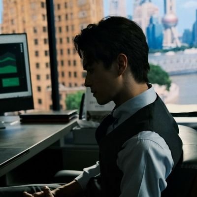 jzhong384's profile picture. 熱衷探索市場脈動，追逐數字背後的故事。Coffee addict  | 熱愛旅行與思考  | 相信數據與直覺的完美碰撞 | #Finance #Life