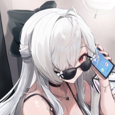 シンデレラ一番推し。周りにNIKKEがいないから、NIKKE友ほしい。私は恥ずかしがり屋。現在日本に留学、日本語勉強中。無言フォロー失礼します
