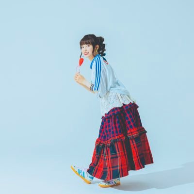 ガラスの靴は落とさない Ba.Cho.( @glassshoesgirls ) | 看護師とバンドマンの二刀流⚔️ | みつけてくれてありがとう〜