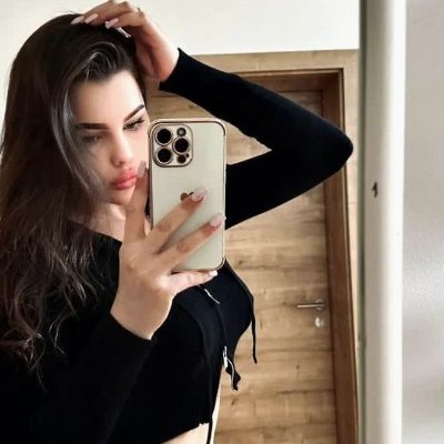 amelvibe21's profile picture. girl online. camera ready. emotionally booked 📸,
2006 edition