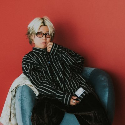 @retroriron Ba.ぬまです。サメと奇抜な服と麺を愛してます。サウナと小説とカメラも好。▼HISTORYとベースを作りました