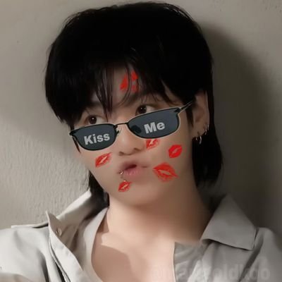 marigoldkoo's profile picture. | Army | OT7 | JK & JM biased | INFP | solos & shippers 🚫 I Army since 2019 💜