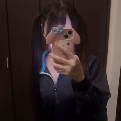 cvxzl_2's profile picture. 地雷系