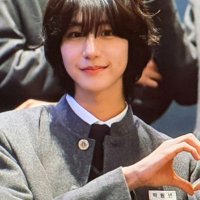 vEEv (@veevtalksstuff) 's Twitter Profile