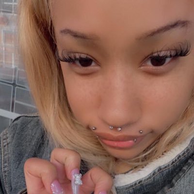 18+| ONLY RESPOND TO SERIOUS DMS 📲‼️|FACETIME💰|MEETS 🚘| DO NOT DM ME IF YOU GOT TRUST ISSUES!!!| OPEN FOR COLLAB 🥂