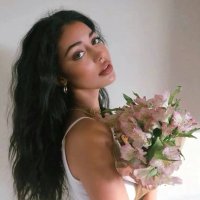 Delia (@y2apple) 's Twitter Profile