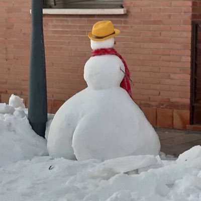 foldingchair22's profile picture. 20. YO PIERRE YOU WANNA COME OUT HERE?!?!